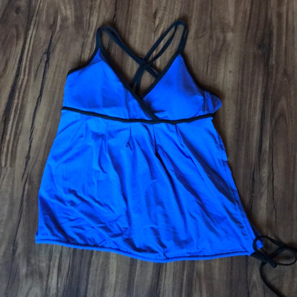 Cute sports tank with built in bra